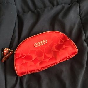 Cosmetic bag